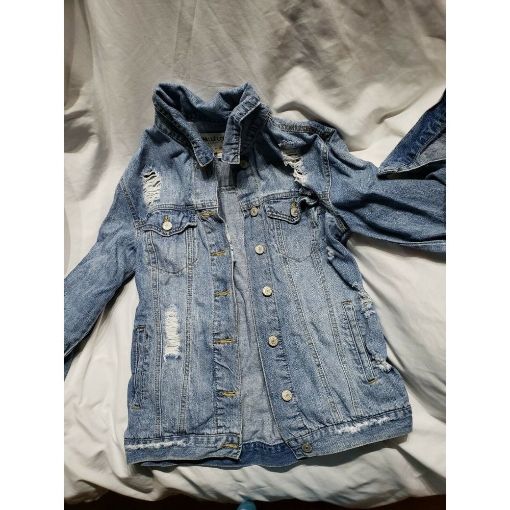 Womens/Juniors Wallflower Distressed Jean Jacket Size Small